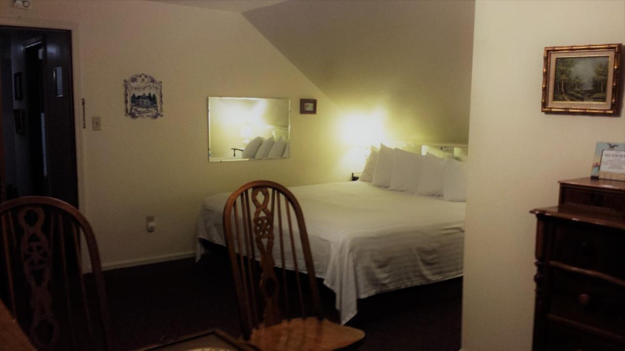 Harbor Haus Inn&suites
